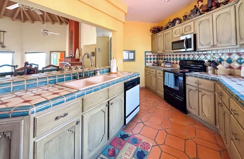 Las Conchas House | Your Beachfront Escape Close to Everything