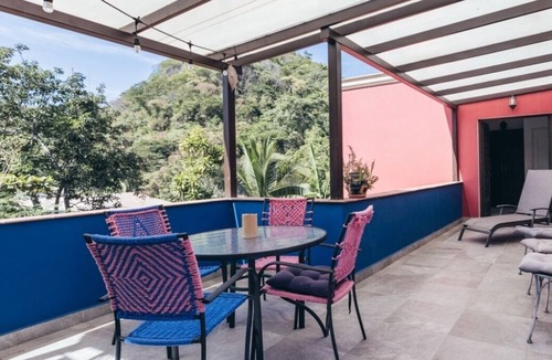 El Caloso Apartment | Your home away from home in a authentic Mexican neighborhood