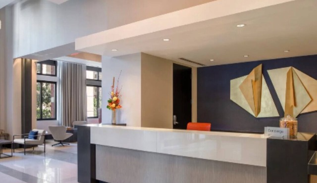 1-bedroom with on-site parking included in the Rosslyn Area