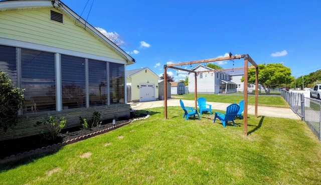 2/3-bdrm home in the sunset capital! Close to Cape May and Wildwood! EV charger