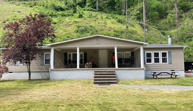 3 bedroom, 3 bath home in Matewan, WV. 1 mile from the Devil Anse trailhead.
