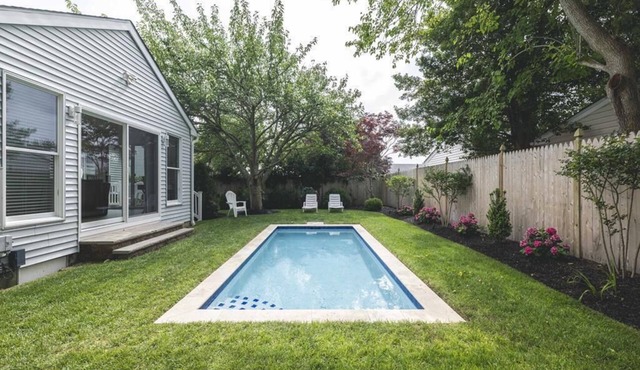 4 Bedroom House Close to Beach | Pool, Yard & Deck