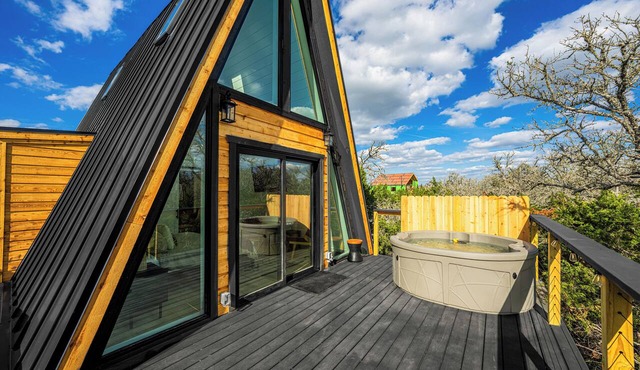 ARES Treehouse Fredericksburg