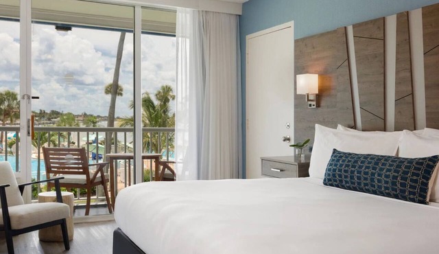 Beachfront Oasis in St. Pete | Near Fort De Soto & Marina Fun | Pet Friendly