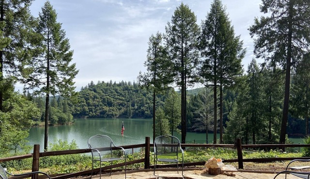 Beautiful Rollins Lake Inn - Studio Cabin #6