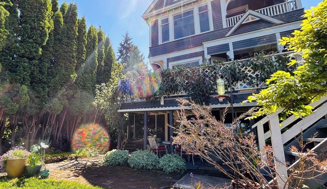 Blue Heron Manor: Historic charm centrally located