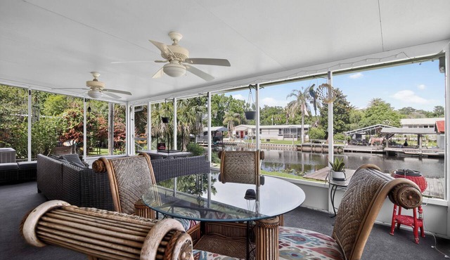Boat Dock! 'Sunshine House' on St. Johns River