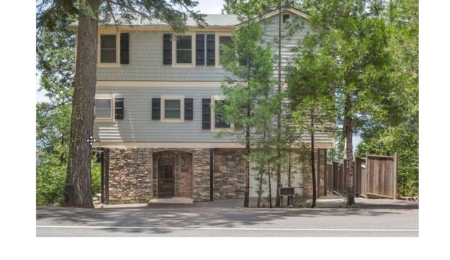 Breathtakingly beautiful views from this lakefront home!