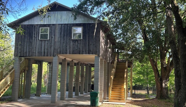 Camp on Bayou Manchac
