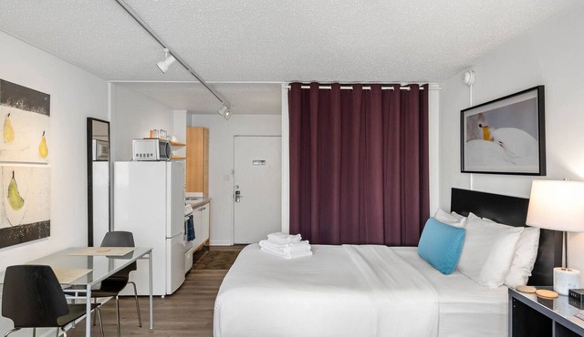 (CCC) World Cup Atlanta Studio Transit-Friendly Location