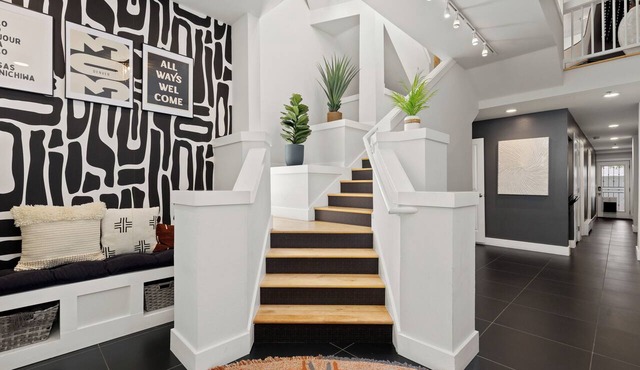 Centrally Located in Denver- 4Bed 4Bath