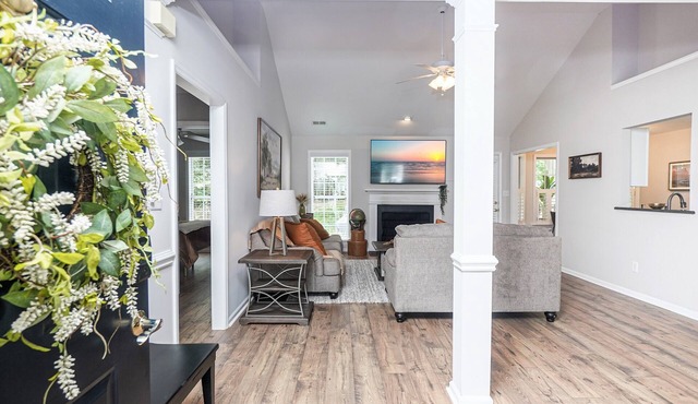 Charming 3-bedroom home in quiet Waxhaw neighborhood.