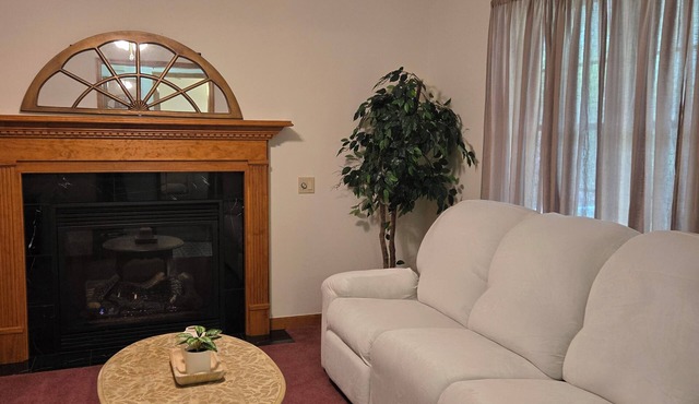 Charming 3-bedroom house in gorgeous Howard with AC and fitness room