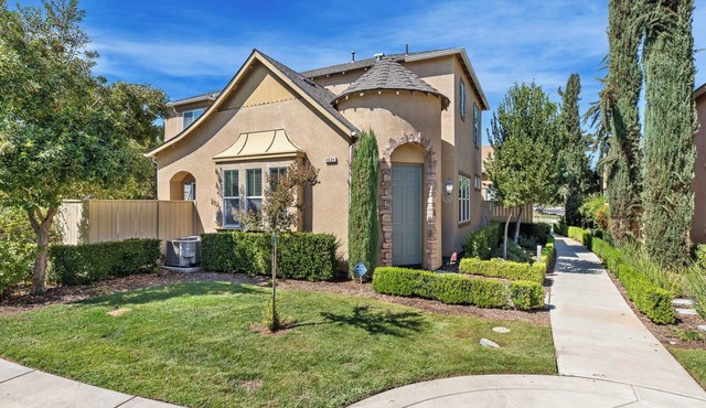 Charming Clovis 3Bd/3Ba Home @ Harlan Ranch w/pool
