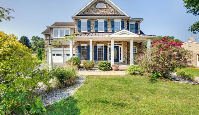 Charming Pennsylvania Retreat w/ Deck & Fireplace!