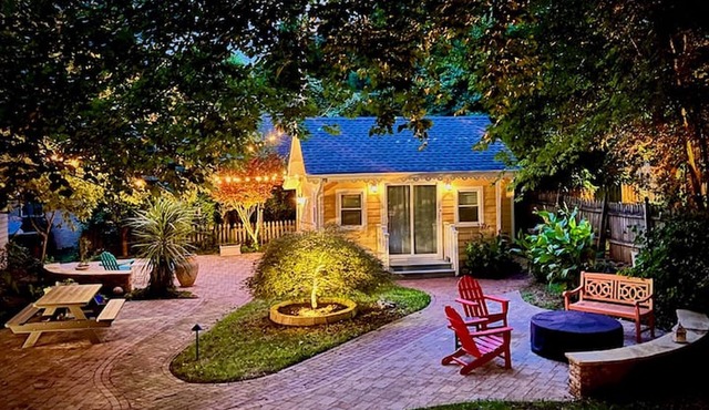 Charming Yellow Cottage in Dilworth!