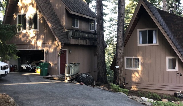 Cozy Family Cabin with Studio! Great Week or Weekend get away!