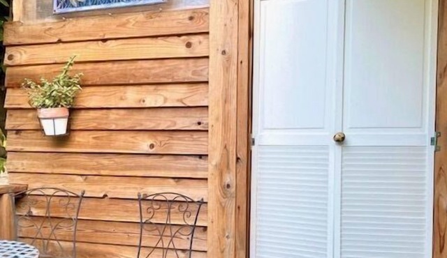 Cozy Studio Loft, Cute Serene Space in the Woods!
