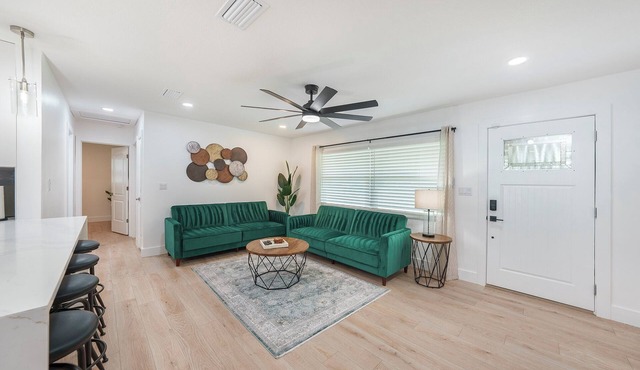 Family Retreat Minutes From the Beach