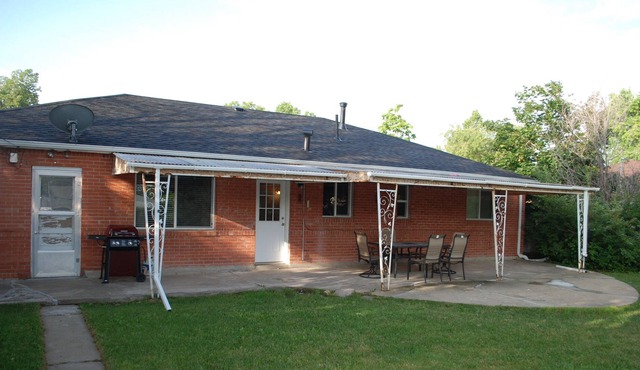 Fantastic Home 2 Blocks From The Hospital