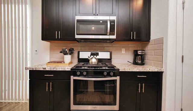 Gated Community｜Dedicate Workspace｜Instant Tour｜Backyard For Dogs #41616