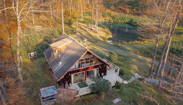 Hidden Pond -7 Acres with Swimmable Pond, Hot Tub & Creek