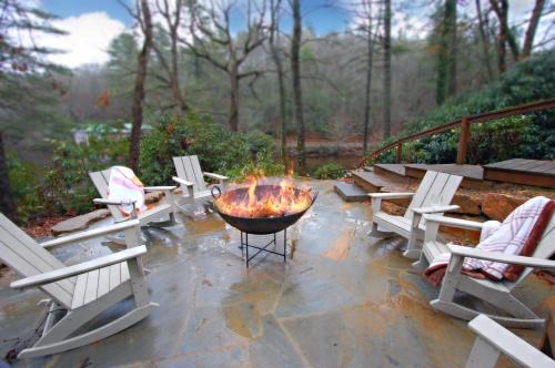 Highlands Hideout
