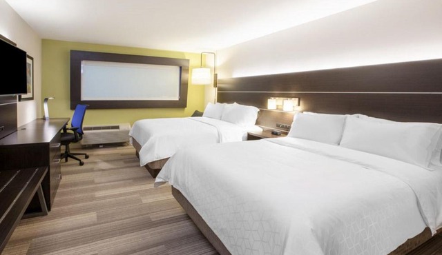 Holiday Inn Express & Suites Onalaska - La Crosse Area by IHG