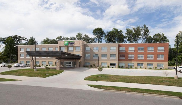 Holiday Inn Express & Suites La Porte by IHG