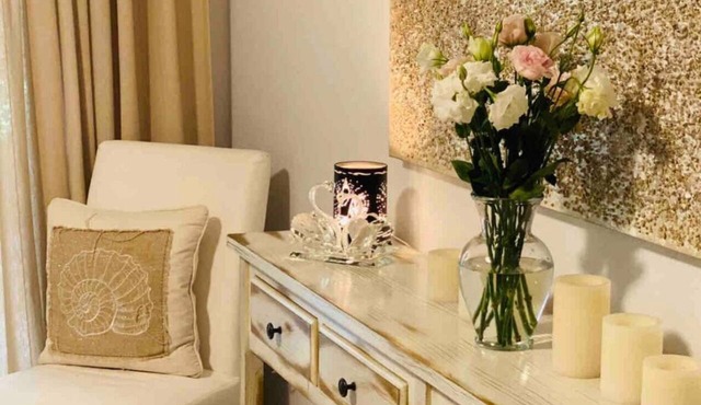 "Home away like home"-luxury, relaxing tropical escape to a sunshine state