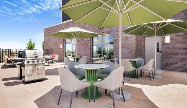 Home2 Suites Hilton Aurora Medical Center
