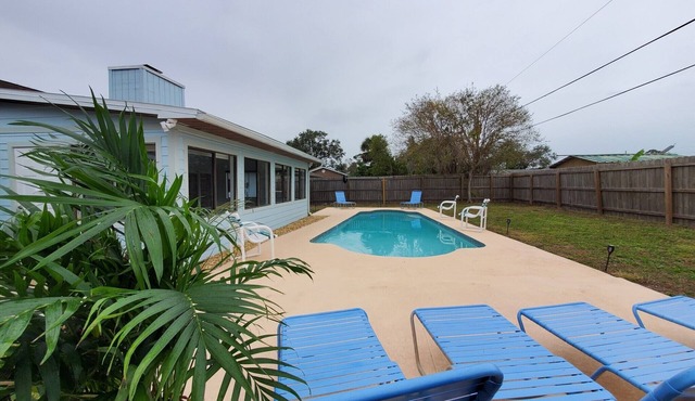 Hot Deals- Cozy Getaway- Private Pool, Beach,restaurants, NSB close by.