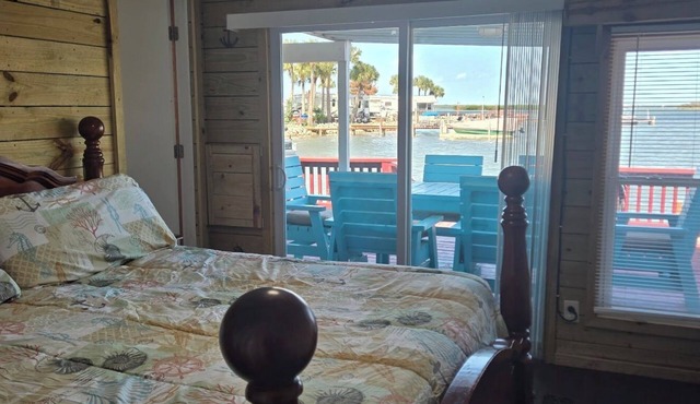 INTERCOASTAL WATERFRONT 3 BED/2 BATH WITH DOCK AND LAUNCH