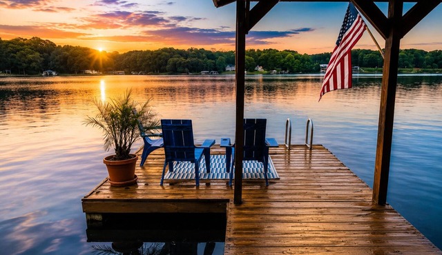 Lakefront Home w/Private Dock, Hot Tub, Firepit, Kayaks, Pet Friendly, Sleeps 8