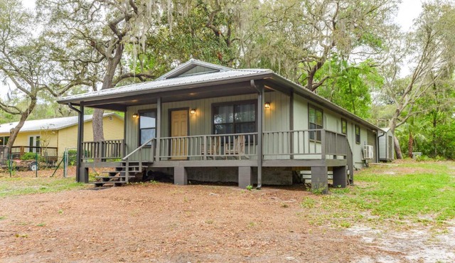 Lakefront Keystone Heights Cottage w/Private Dock