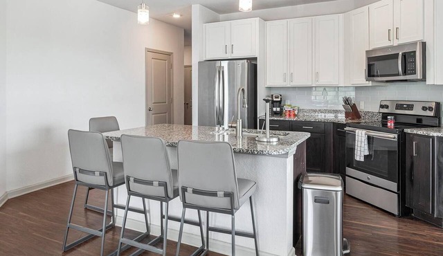 Landing | Amazing 1BD, Gym