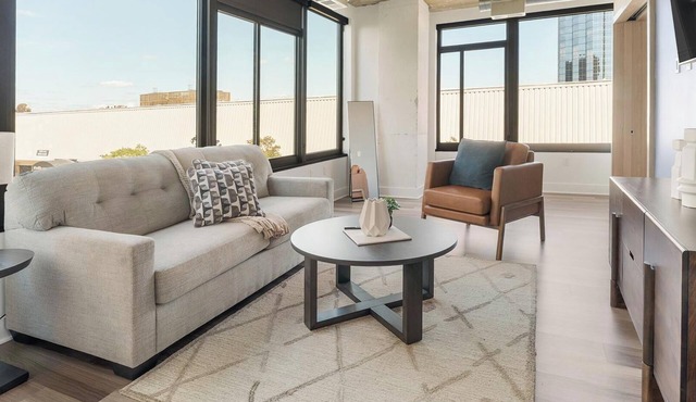Landing | Beautiful 2BD, Gym, Game Room
