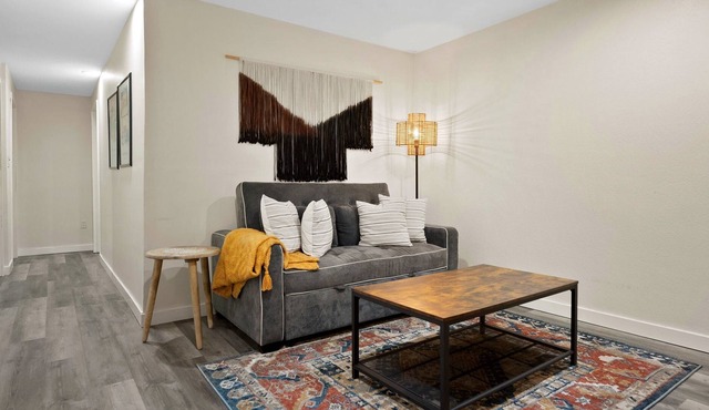 Loftium | Anthony's 2 BR Oasis - next to Wildlife Refuge