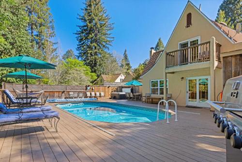 Lovely Tudor Home With Pool & Spa Near Russian River