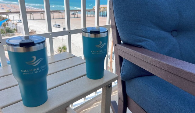 Luxury Oceanfront Condo with Gorgeous Views in Daytona Beach Shores. 4BR, 3BA
