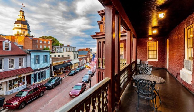 Maryland Inn 2 Double Beds | Historic Inns | 0.3 Mi to Naval Academy