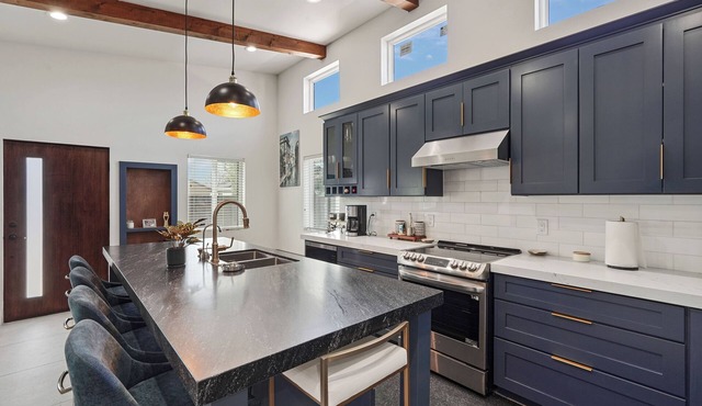 Modern 2BR Cottage