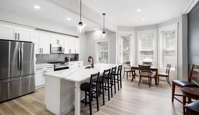 Modern Jersey City Townhome Near NYC