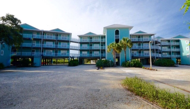 Nature's Landing C104 Corner Unit with Pool!