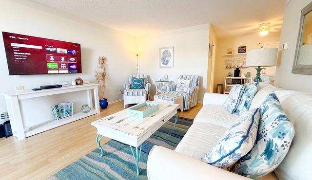 NEW! Cocoa Beachside Resort, 1st Floor, Beach Access, Pool & Shuffleboard!