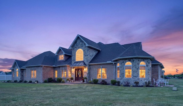 NEW! Milford Quiet Coastal Retreat 3BR Sleeps 8