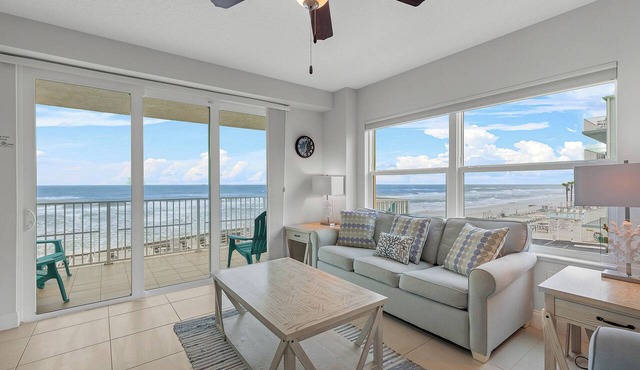 🌊Oceanfront 4BR-Breathtaking Ocean Views-Great Amenities-Daytona Aruba 206-🌊