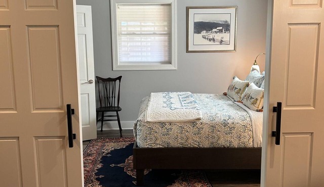 Park Street Retreat Downtown Ground Floor Suite