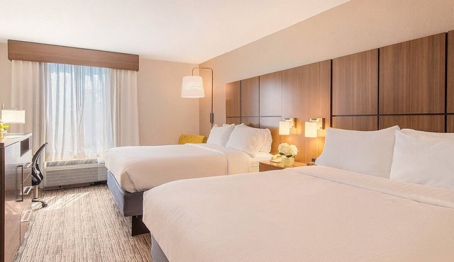 Pet Friendly Spacious Suite Near I-95 | Pool + Free Parking | Near Indian River