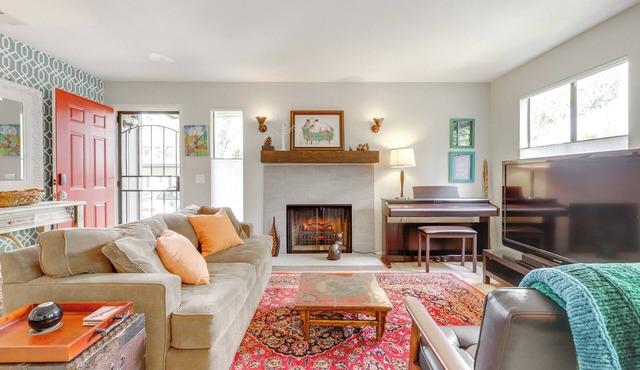 Private Patio & Workspace: Quiet Sonoma Condo!
